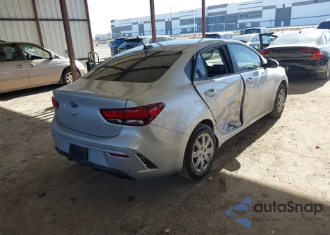 2021 Kia Rio Lx z USA, uszkodzony, nr VIN 3KPA24AD9ME406668
